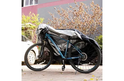 Plachta na motorku a kolo – univerzálny ochranný obal