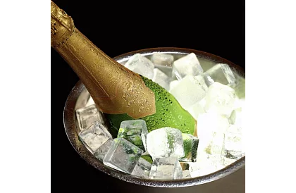 Zásobník na ľad 1,3 litra – vedro s viečkom a kliešťami