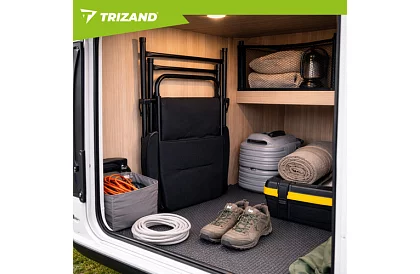 Skladacia kempingová čalúnená stolička 59x70x91 cm - čierna