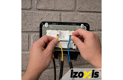 Vodotesná vonkajšia dvojitá zásuvka s klapkou - IP66, 230V, 16A