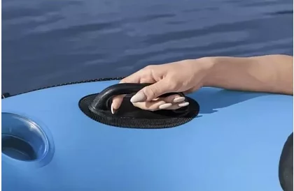 Nafukovací kruh s opierkou a držiakom na pitie – B43108