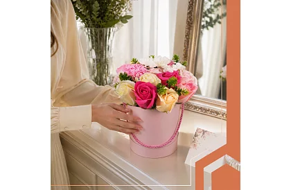 Flower box - Darčeková krabička s kvetinami