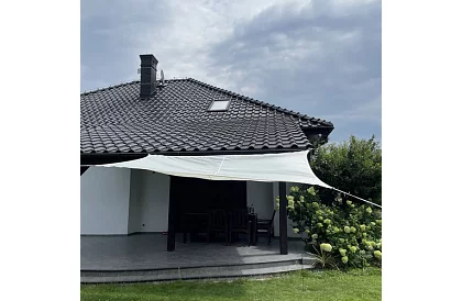 Stínící slnečná plachta 3 × 2 m – béžová