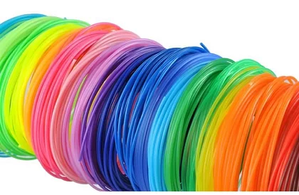 PLA filamenty do 3D pera 30 × 5 m – sada 30 farieb vrátane svietiacich