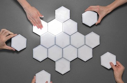 3x LED Bezdrôtové svietidlo HEXAGON na diaľkové ovládanie