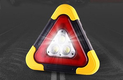 LED výstražný trojuholník so svietidlom, powerbankou a solárnym nabíjaním