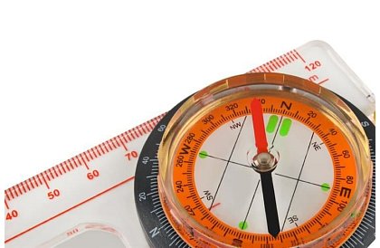 Mapový kompas K7953 – spoľahlivá orientácia v teréne