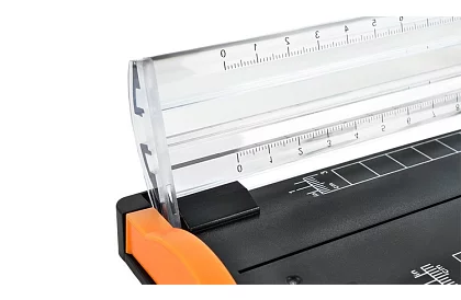 Rezačka na papier – gilotína/trimer