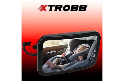 Spätné zrkadlo do auta na kontrolu dieťaťa