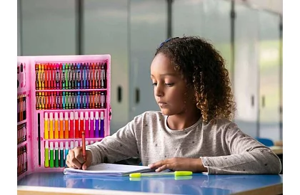 Výtvarná maliarska súprava v kufríku – 168 dielikov, ružová