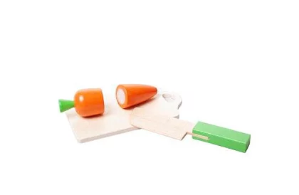 Drevené ovocie a zelenina na krájanie v vedre