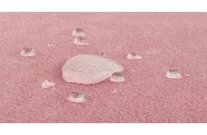 Drevená detská hojdačka – ružová