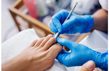 Sada nástrojov na zarastené nechty + darčeková krabička