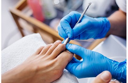 Sada nástrojov na zarastené nechty + darčeková krabička