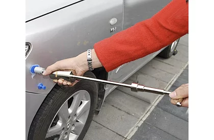 Sada na opravu preliačiny karosérie s reverzným kladivom