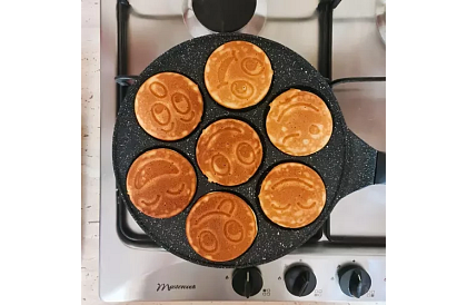 Panvica na lievance s úsmevmi - 26 cm