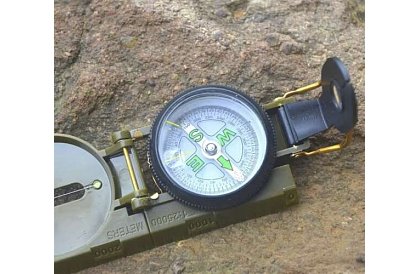 Vojenský kompas