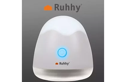 Strojček na odstránenie žmolkov z oblečenia