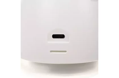 Strojček na odstránenie žmolkov z oblečenia