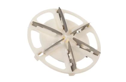 Strojček na odstránenie žmolkov z oblečenia