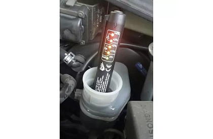 LED tester brzdovej kvapaliny