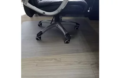 Ochranná podložka pod židli 90x130 cm - mliečna