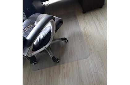 Ochranná podložka pod židli 90x130 cm - mliečna