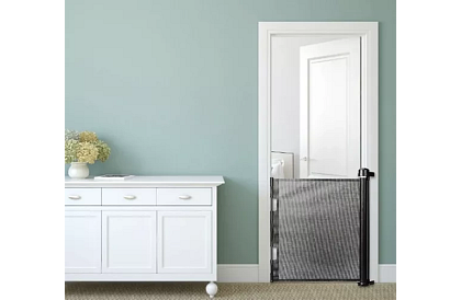 Výsuvná bezpečnostná roleta do dverí – čierna – 157 cm