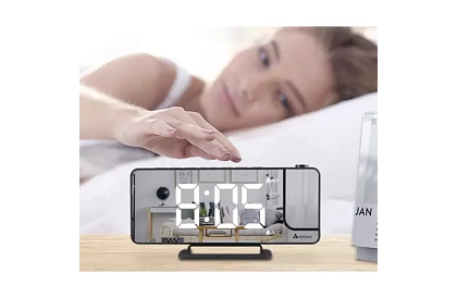 Zrkadlové hodiny s budíkom a projektorom