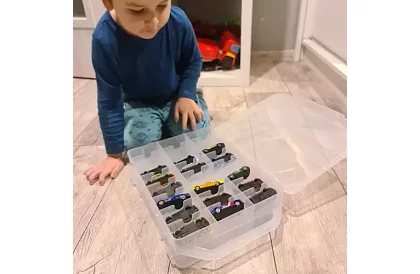 Plastový kufr - organizér na autíčka