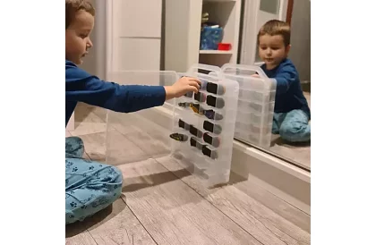Plastový kufr - organizér na autíčka