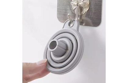 Univerzálny skladací silikónový lievik