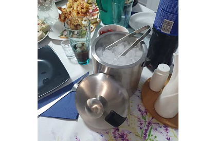 Zásobník na ľad 1,3 litra – vedro s viečkom a kliešťami