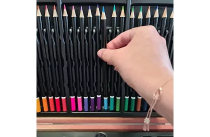 Sada na maľovanie v drevenej schránke – 130 položiek