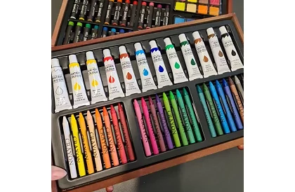 Sada na maľovanie v drevenej schránke – 130 položiek