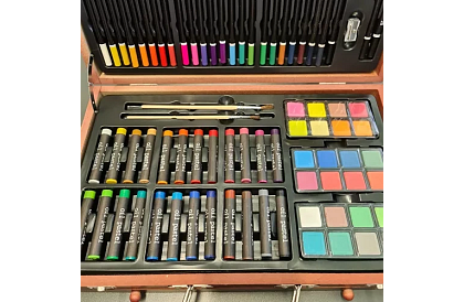 Sada na maľovanie v drevenej schránke – 130 položiek