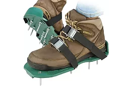 Univerzálny prevzdušňovač trávnika na topánky