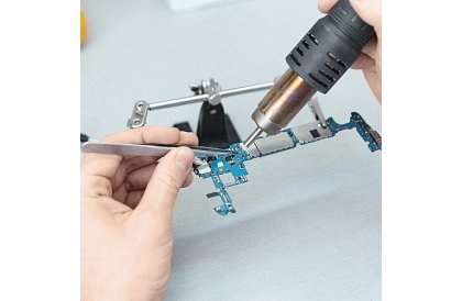 Horkovzdušná pájecia stanica 700W