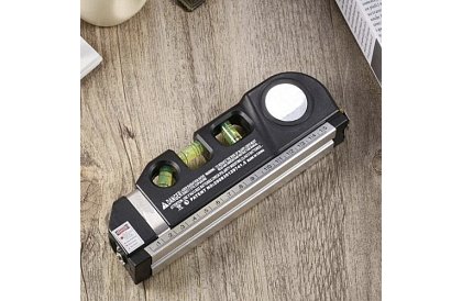 Laserová vodováha s navíjacou metrom – 250 cm