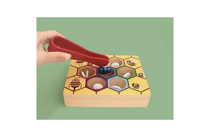 Chyť včelku – drevená edukačná hra