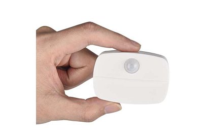 LED bezdrôtové svetlo so senzorom pohybu