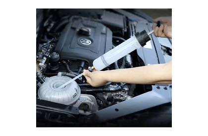 Striekačka na extrakciu oleja a kvapalín - 200ml