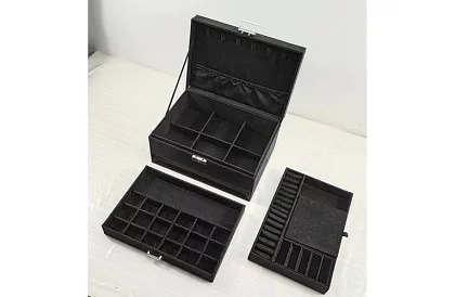 Elegantná semišová šperkovnica - čierna