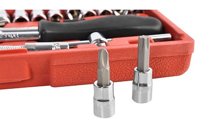 Gola sada 46 kusov náradia v boxe