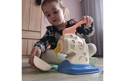 Stroj na výrobu cestovín pre malých kuchárov