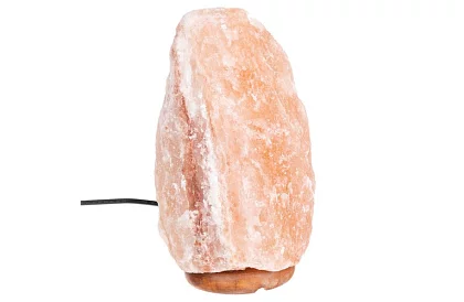 Solná lampa s nastaviteľnou intenzitou svetla