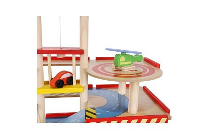 Drevené parkovisko – garáž pre deti