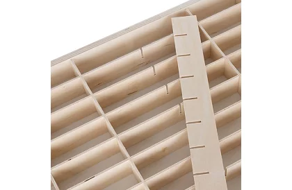 Drevená polička - organizér na autíčka - 54 priehradiek