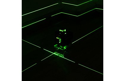 4D laserová vodováha 360° – 16 línií – zelený nivelačný laser