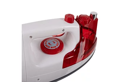 Sada domácich spotrebičov – žehlička, práčka, vysávač